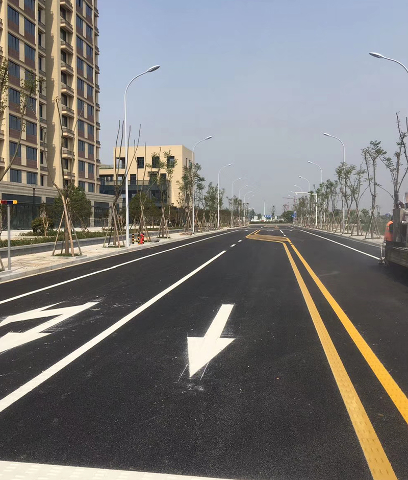 道路標(biāo)線(xiàn)